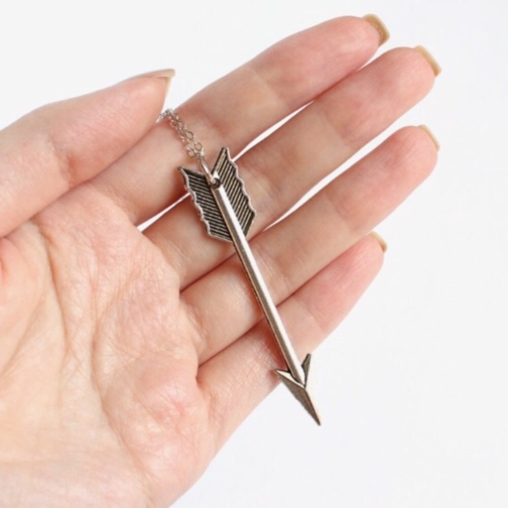 ✨ MAKE OFFER ✨ BOHO LARGE ARROW LONG NECKLACE